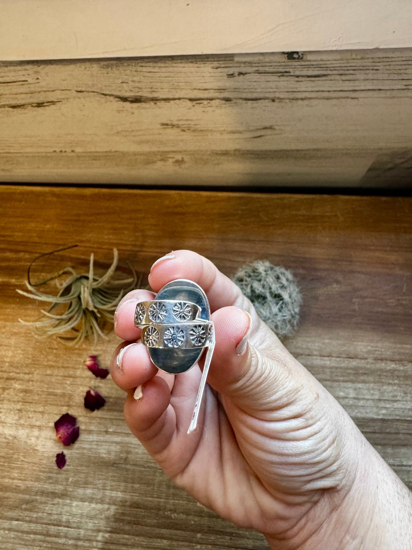 the |Banks| Oval Kingman Turq. Ring {adjustable}