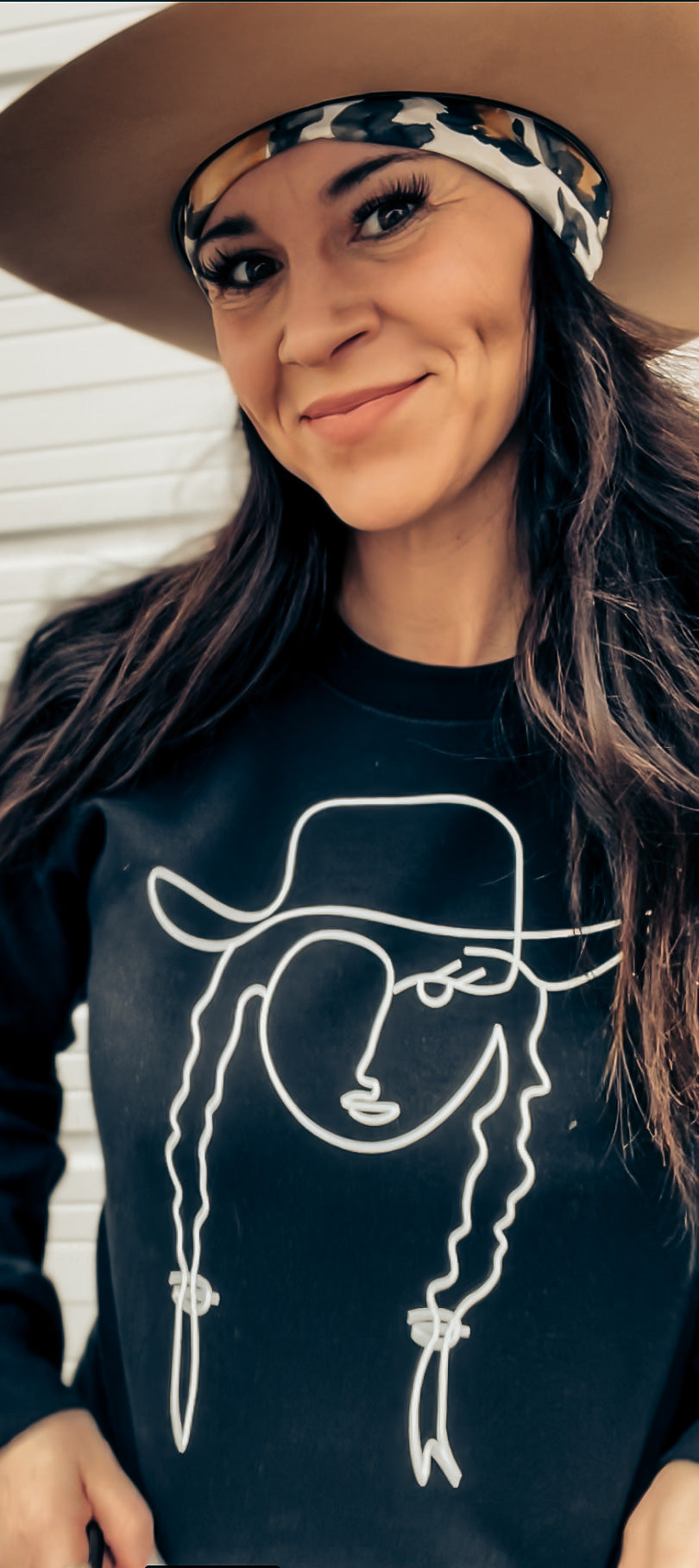 the |Leah| crewneck in BLACK