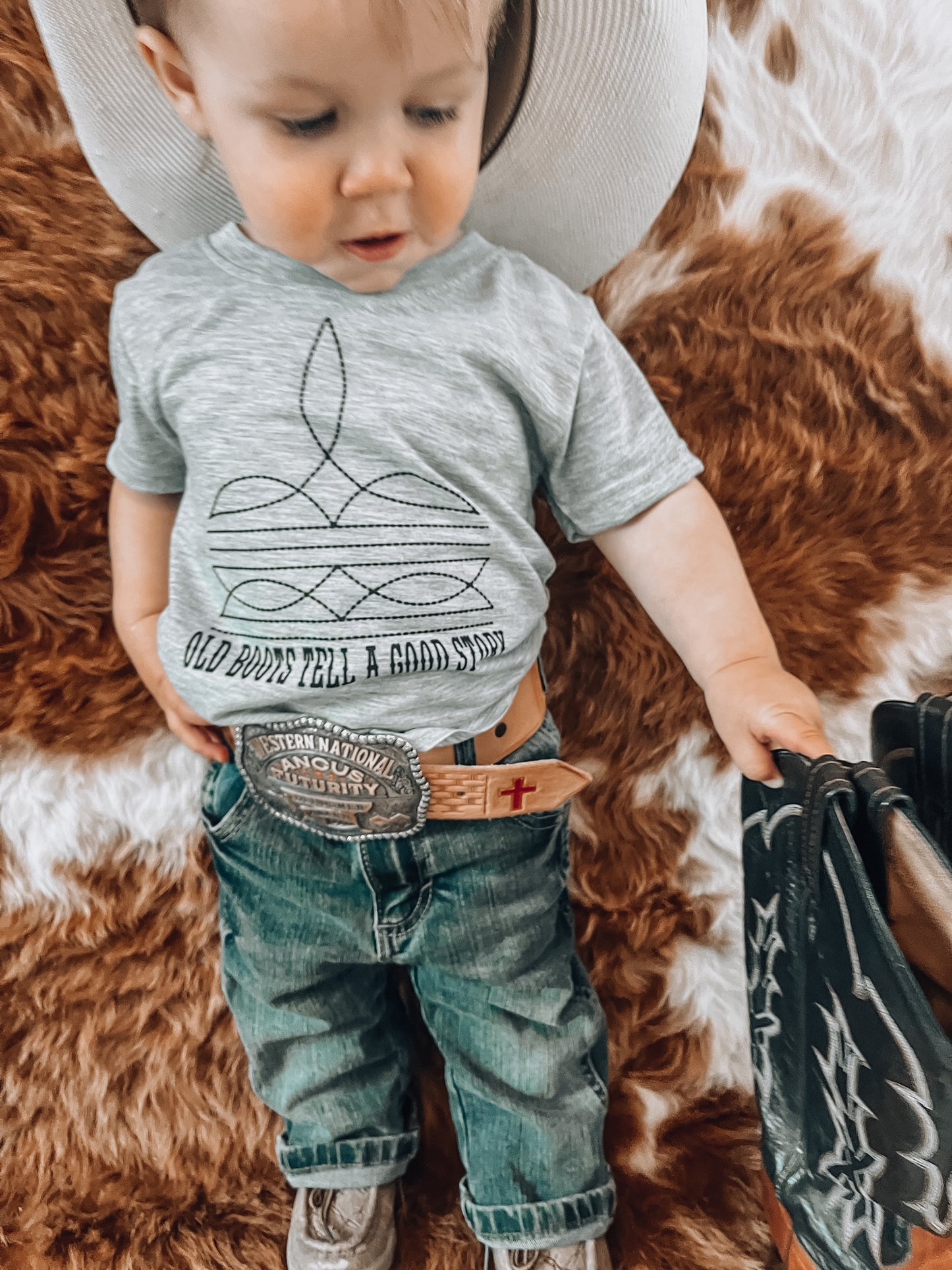 the Old |Boots| Tell a Good Story tee