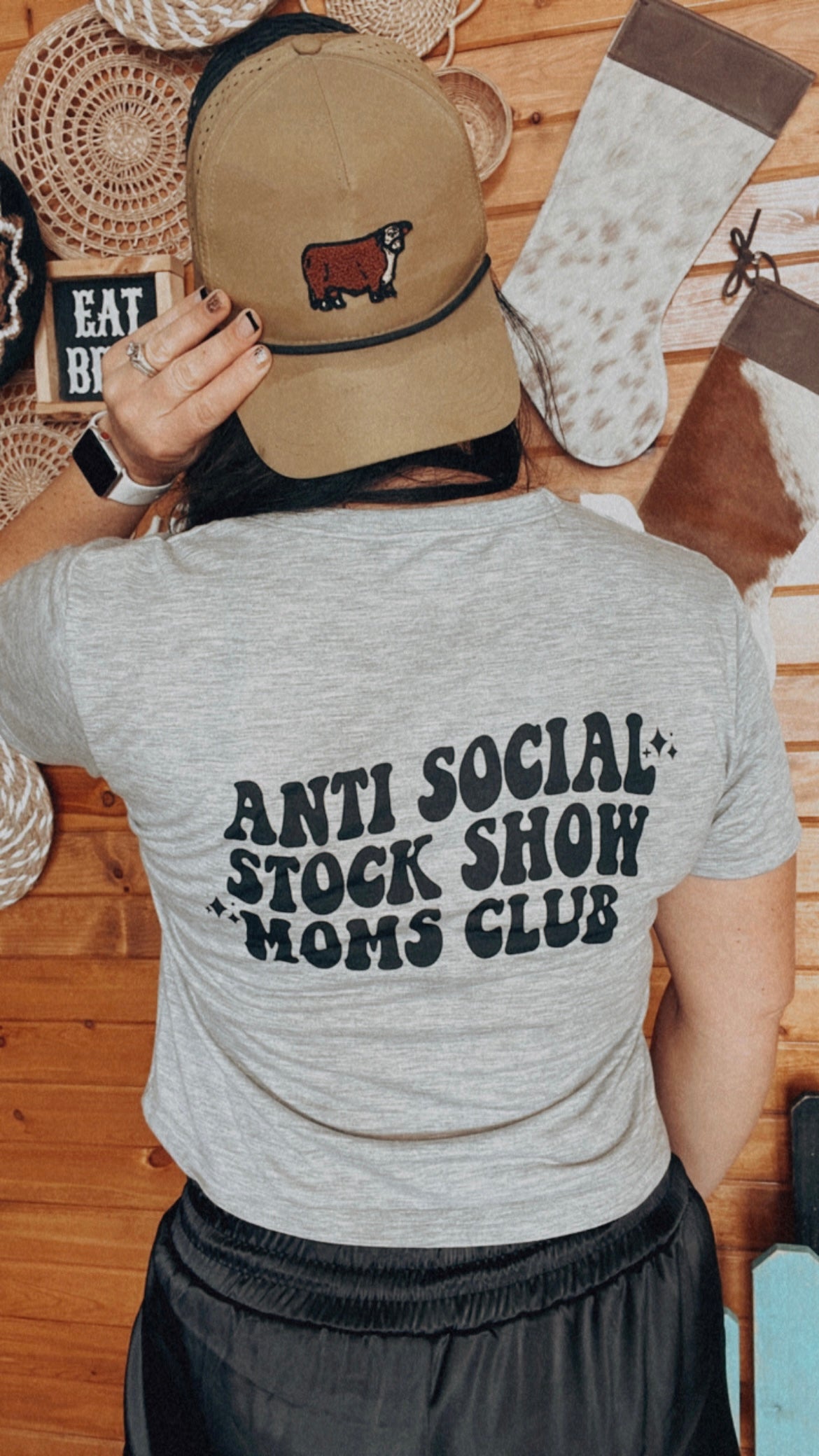 the Anti Social |Stock Show| Moms Club