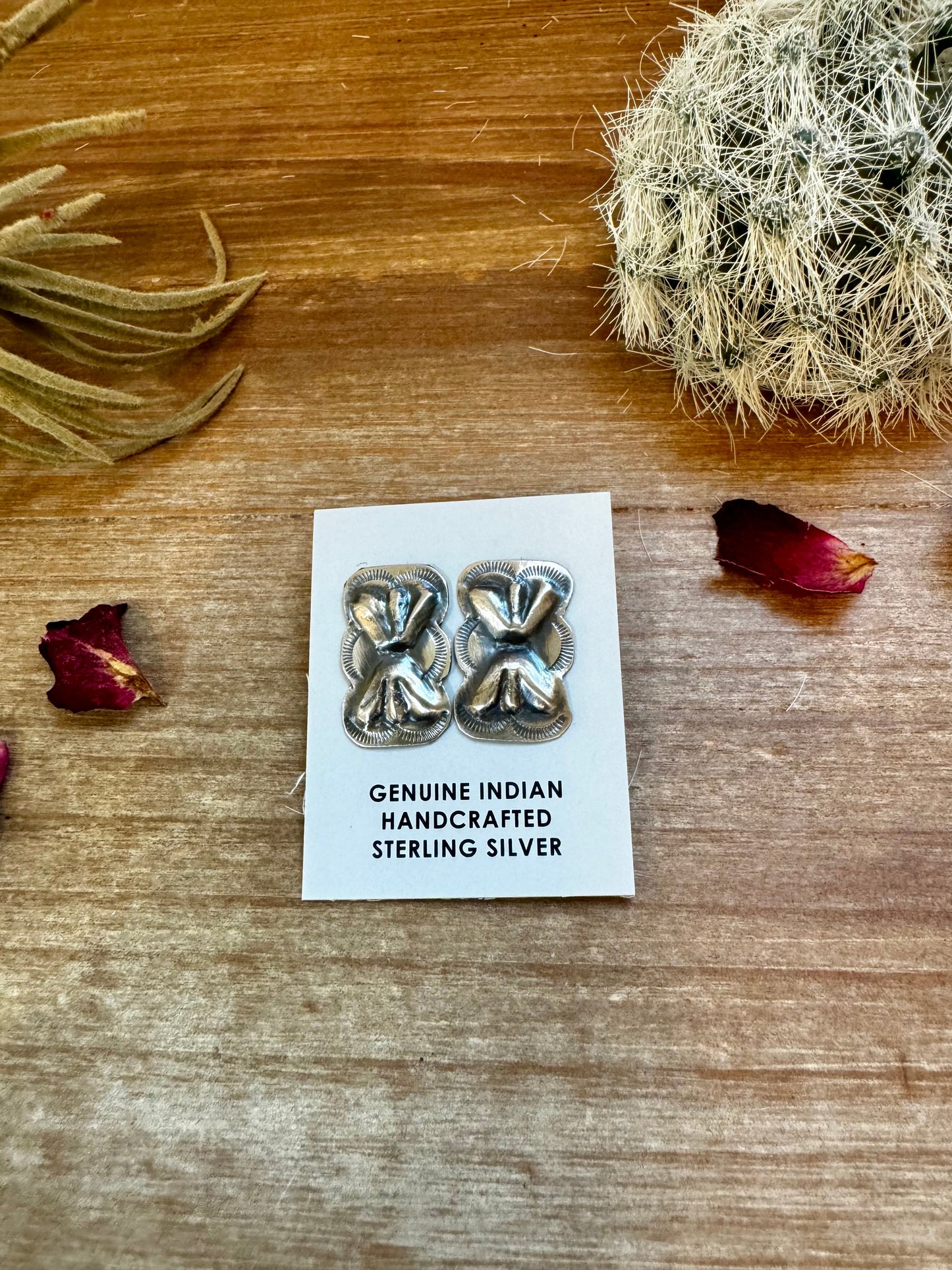 the |Maisie| Sterling Small Concho Earrings